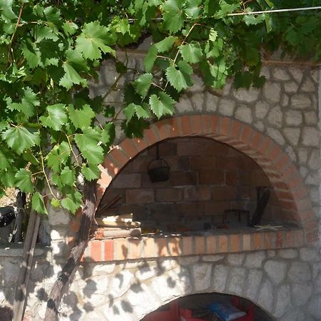 Apartment Mimi Draga Bascanska Ngoại thất bức ảnh